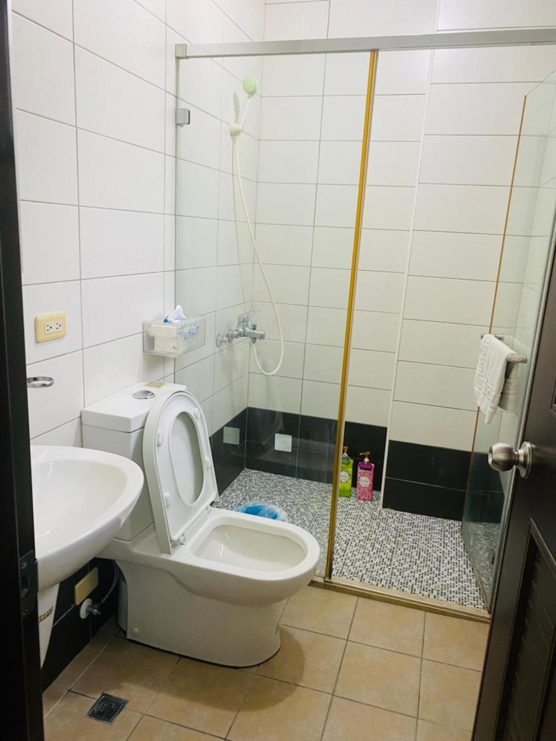 Aliyah阿利亞 Apartment Huwei Екстериор снимка